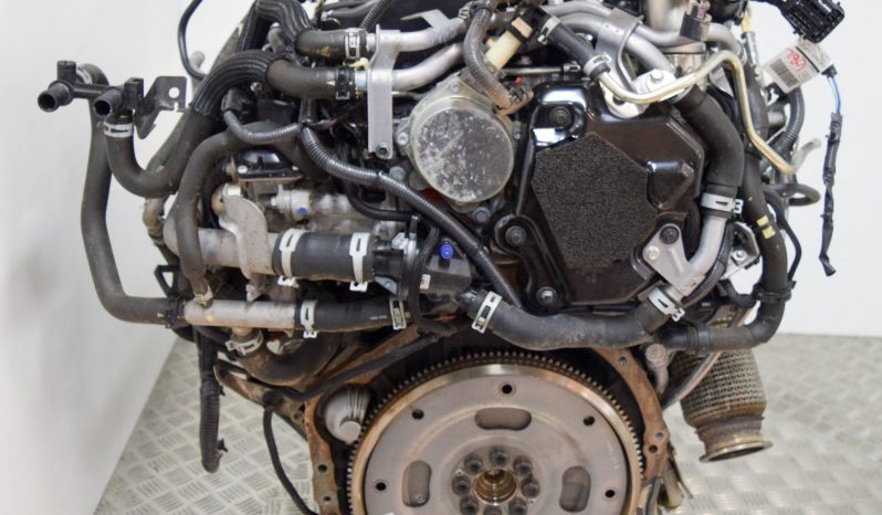 Nissan Navara engine YS23 140kW lleno